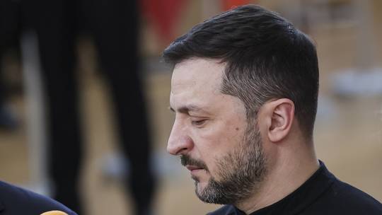 Zelensky launches drive to recruit younger men