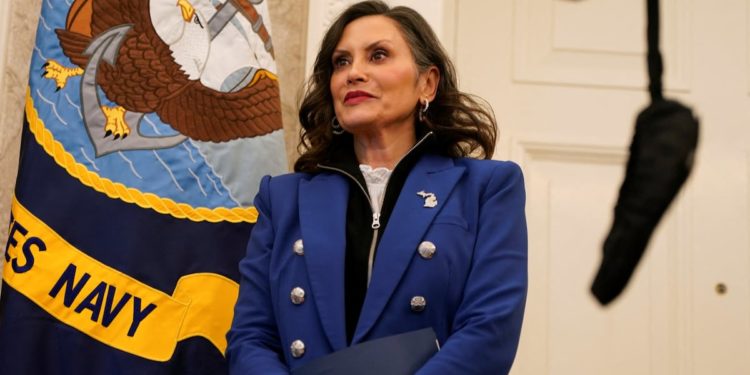 Top Dem governor, Whitmer, criticized by Democrats after Trump praises her amid executive orders