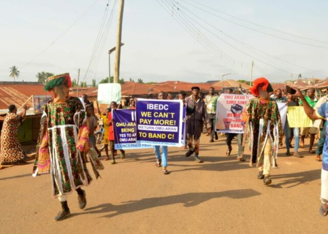 Kwara: Masquerades protest ‘outrageous’ electricity bills