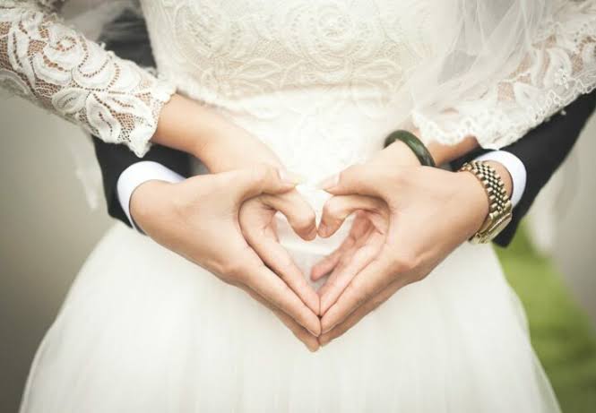 New study links being married to higher risk of dementia