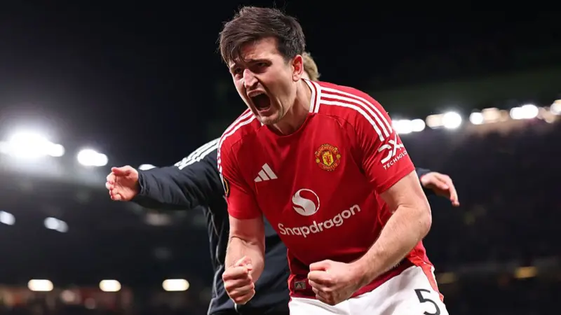 United pull off dramatic late comeback to stun Lyon at Old Trafford