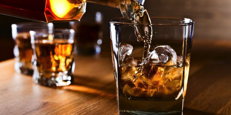 Researchers found evidence linking heavy alcohol drinking to brain damage and early death
