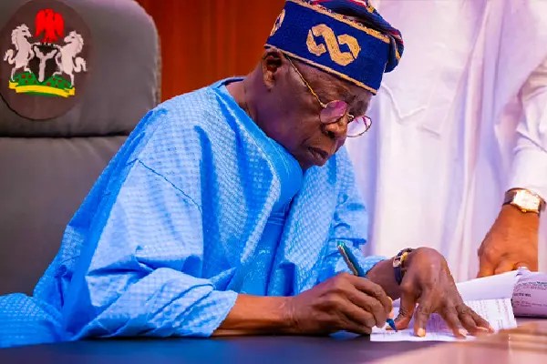 Tinubu signs executive order to cut oil sector costs and boost investor confidence