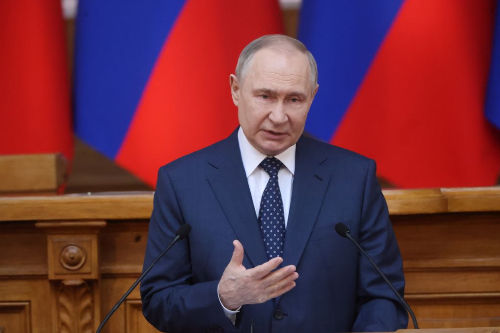 Putin sets conditions for pausing strikes during Ukraine polls