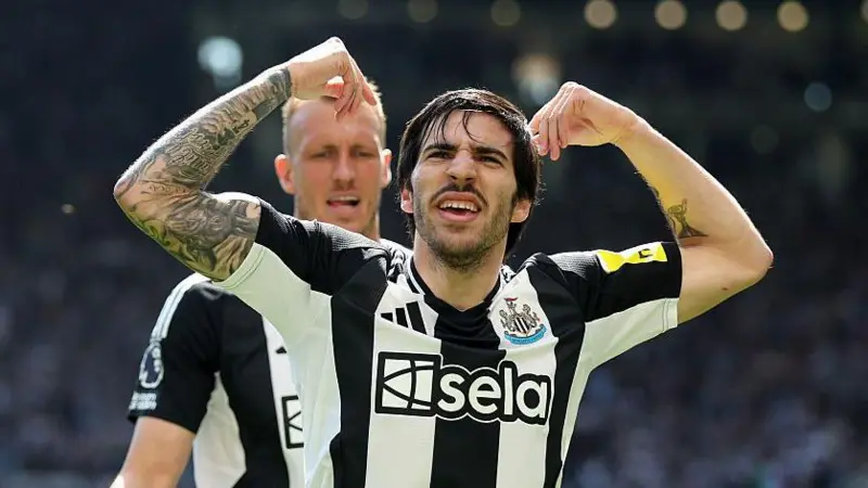 Newcastle edge closer to Champions League spot with win over Chelsea