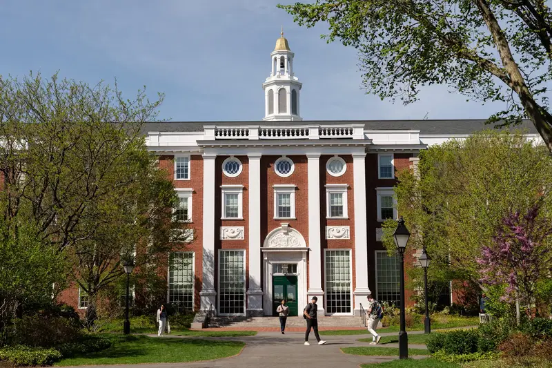 International Harvard students cancel flights, seek legal advice after enrolment halt