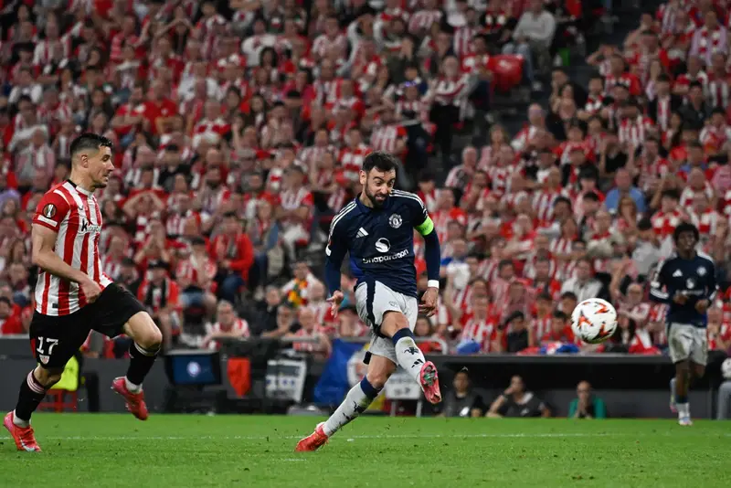 Fernandes willing to depart Man Utd to aid club’s rebuilding efforts