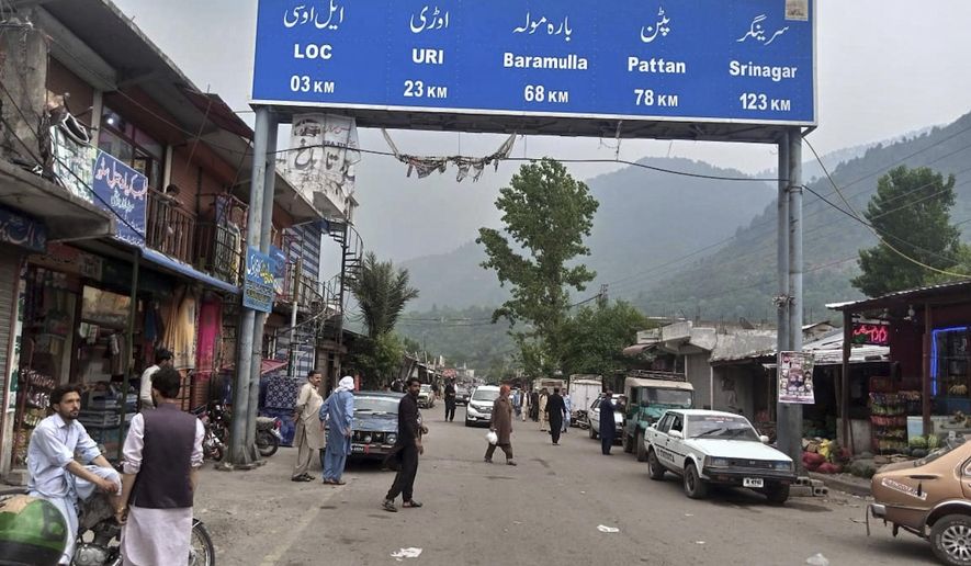 Escalating India-Pakistan tensions empty out scenic tourist destination