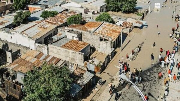 Deadly flood sweeps through Niger community, homes submerged