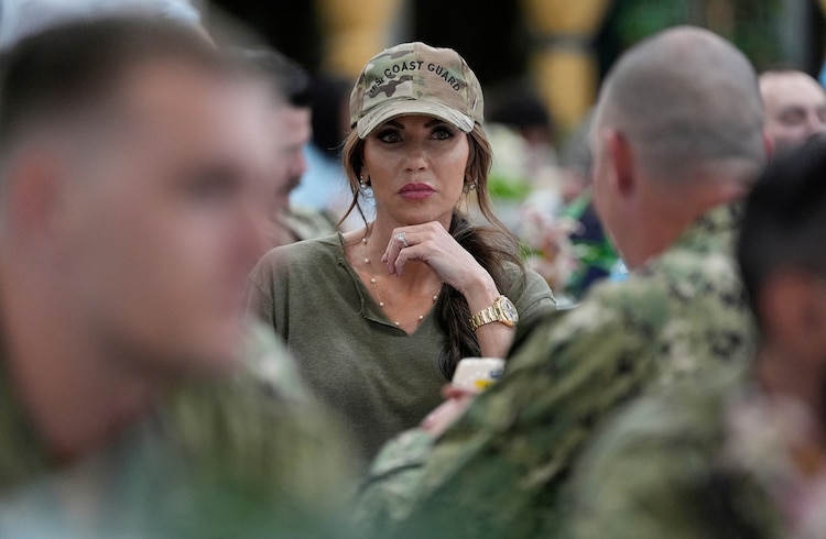 Man accused of threatening Trump might be framed, according to sources