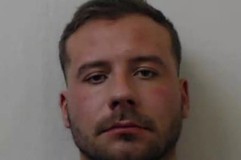 Man confesses to beheading girlfriend, then uses her phone to text her mum