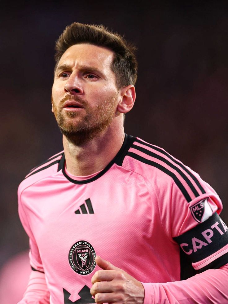 Messi urges Inter Miami to sign former Man Utd defender