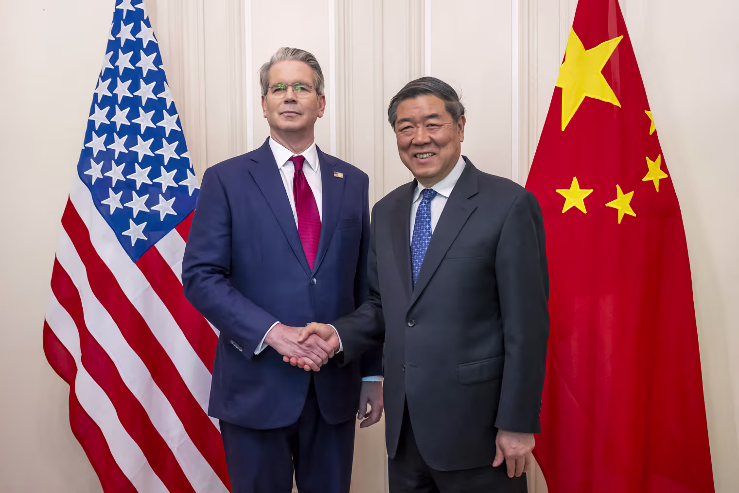 Top U.S. and China officials set for high-stakes trade talks in London