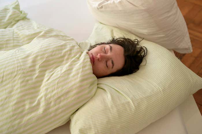 New research reveals how the brain keeps track of lost sleep