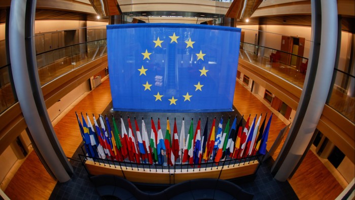 European common debt is the way to topple the dollar