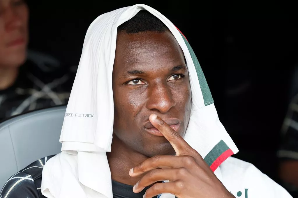 Man Utd hold talks with Nicolas Jackson’s representatives in shock transfer twist Man Utd hold talks with Nicolas Jackson’s representatives in shock transfer twist