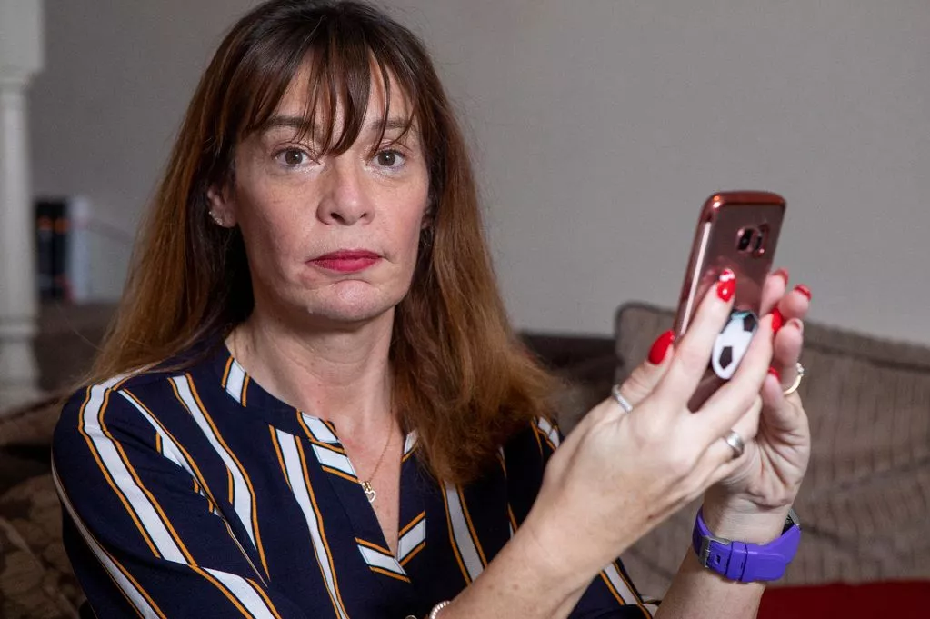 Woman blackmailed by Nigerian romance scammer dies in tragic twist