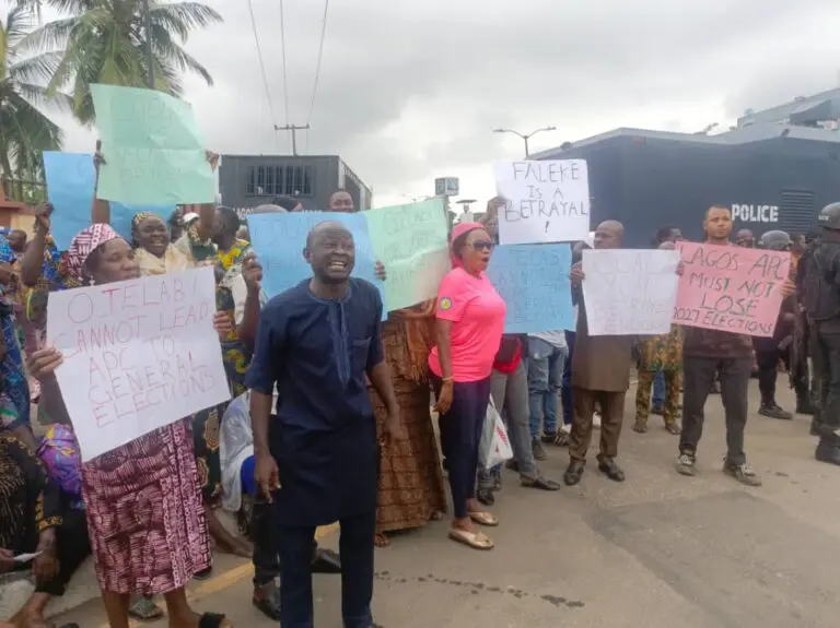 Protest erupts at Lagos Assembly as APC members call for chairman’s removal