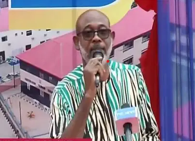 Bariga LCDA renames streets after celebrities and politicians, honours Baddo