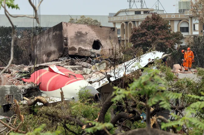 AIR INDIA pilots turned fuel switch off…