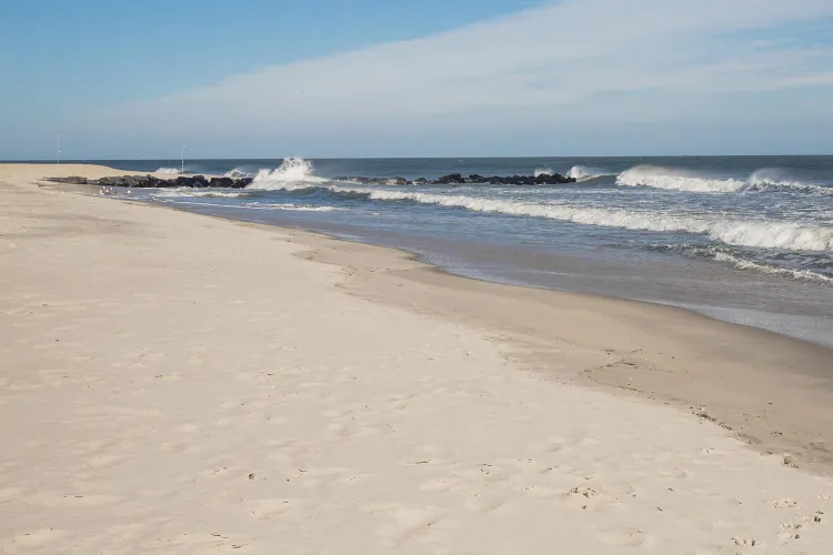 Father recounts tragic moment son, 17, was buried alive while digging at beach