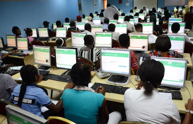Nigeria sets minimum admission age at 16 for tertiary institutions