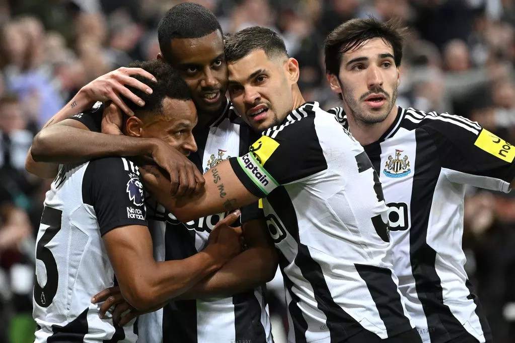 Newcastle dressing room split after Isak’s explosive transfer statement