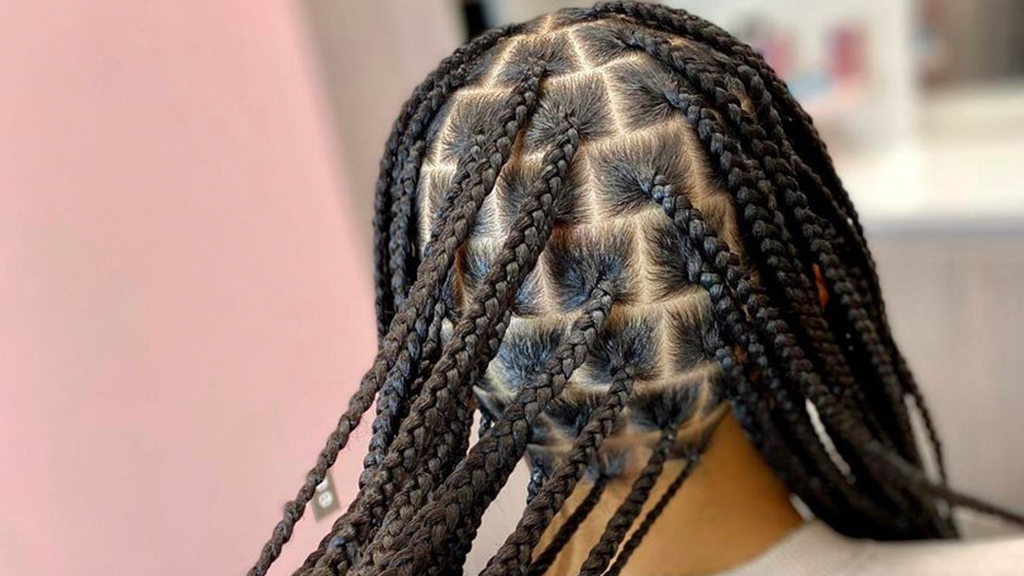Synthetic braids in Nigeria raise cancer and fertility concerns