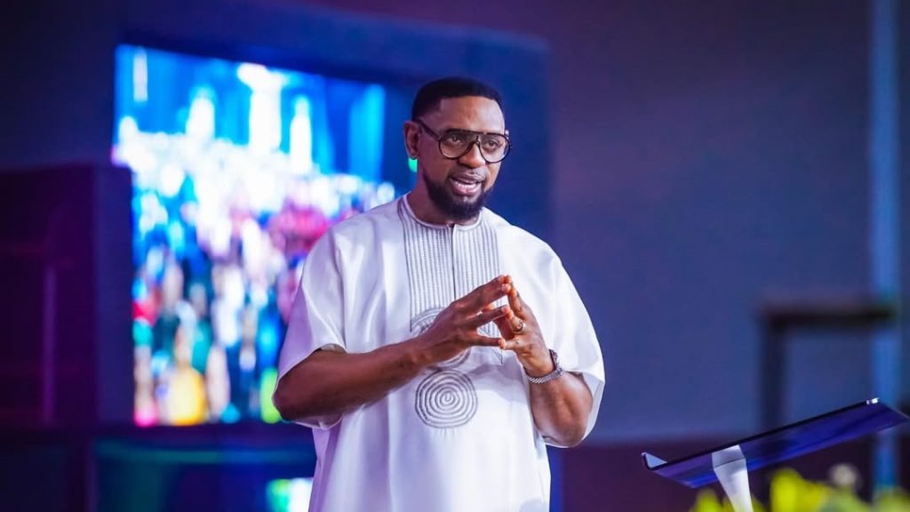 Fatoyinbo issues apology following criticism over remarks on CAC’s Ayo Babalola