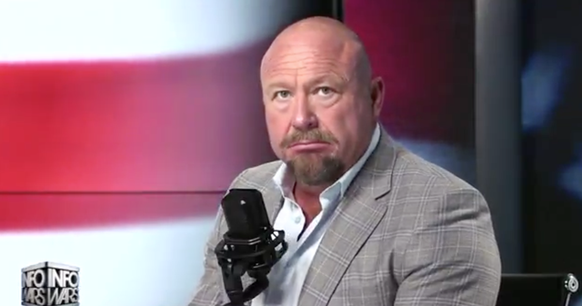 Alex Jones raises alarm over Trump’s health after noticing ankle size