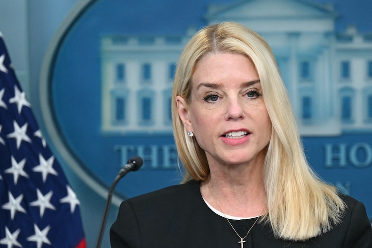 Woman accused of fraud hired AG’s brother as lawyer, DOJ dropped charges months later