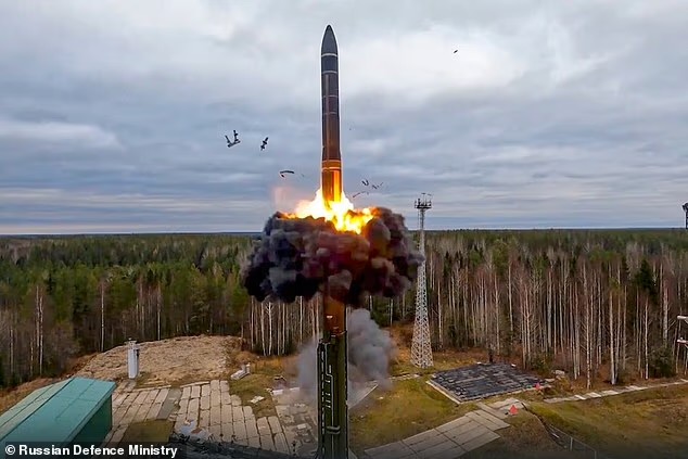 Belarus receives Russian nukes, declares doomsday imminent