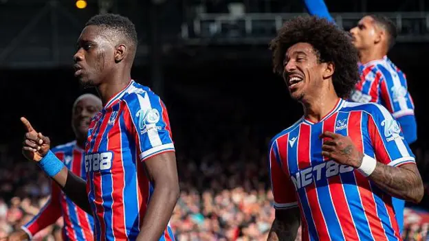 Nketiah scores late winner as Crystal Palace beat Liverpool 2-1