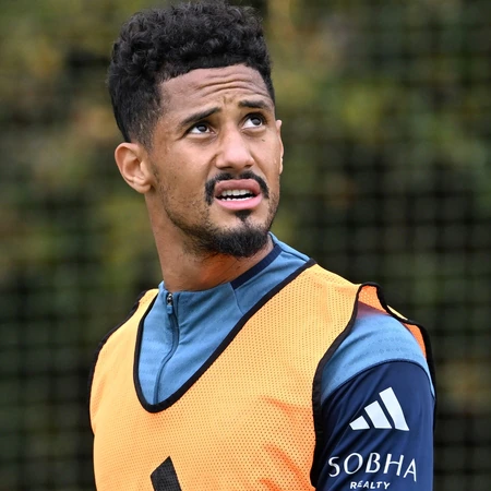 Saliba named in Arsenal lineup to face Man City