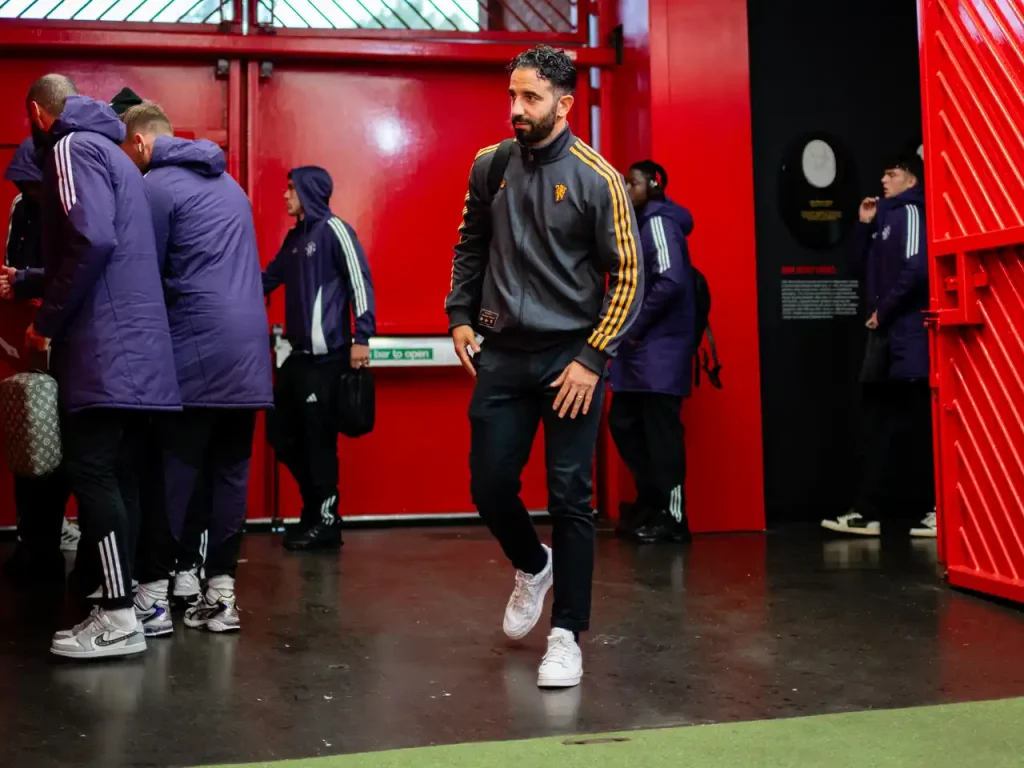 Amorim announces Manchester United squad for Chelsea clash