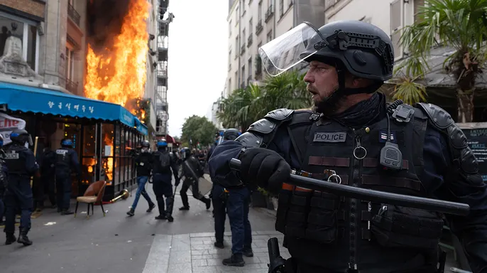 French police arrest hundreds amid nationwide ‘block everything’ protests