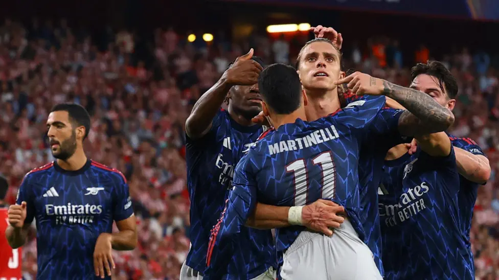 Martinelli sparks Arsenal to victory in Champions League return