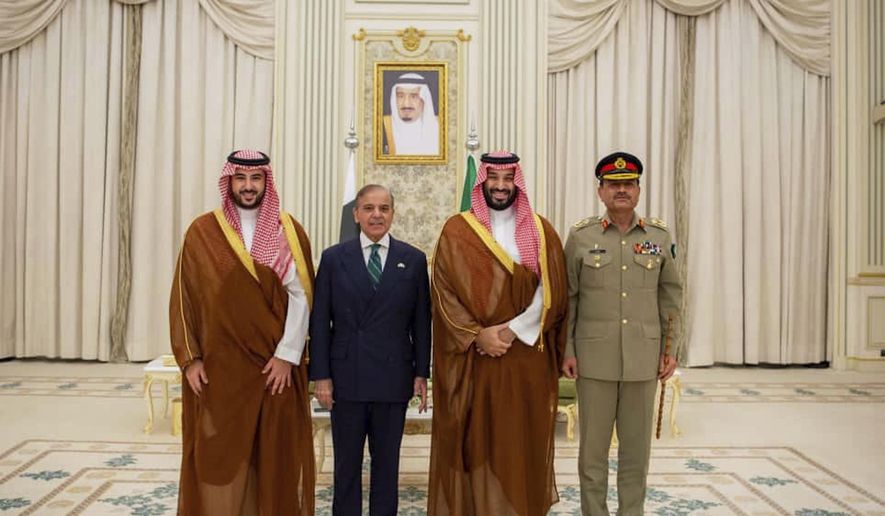 Defense minister confirms Pakistan’s nukes available to Saudi Arabia