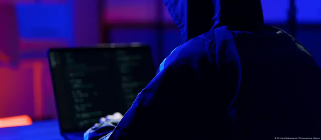 Microsoft seizes 338 phishing websites linked to Nigerian service