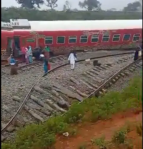 House of Reps gives transport minister 48 hours to explain Abuja-Kaduna train derailment