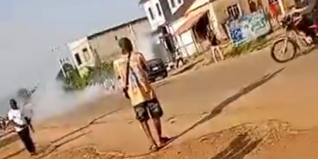 Police teargas and block access to Kuje court before Sowore’s bail appearance