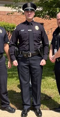 ICE arrests Chicago police officer, accusing him of being in the U.S. illegally