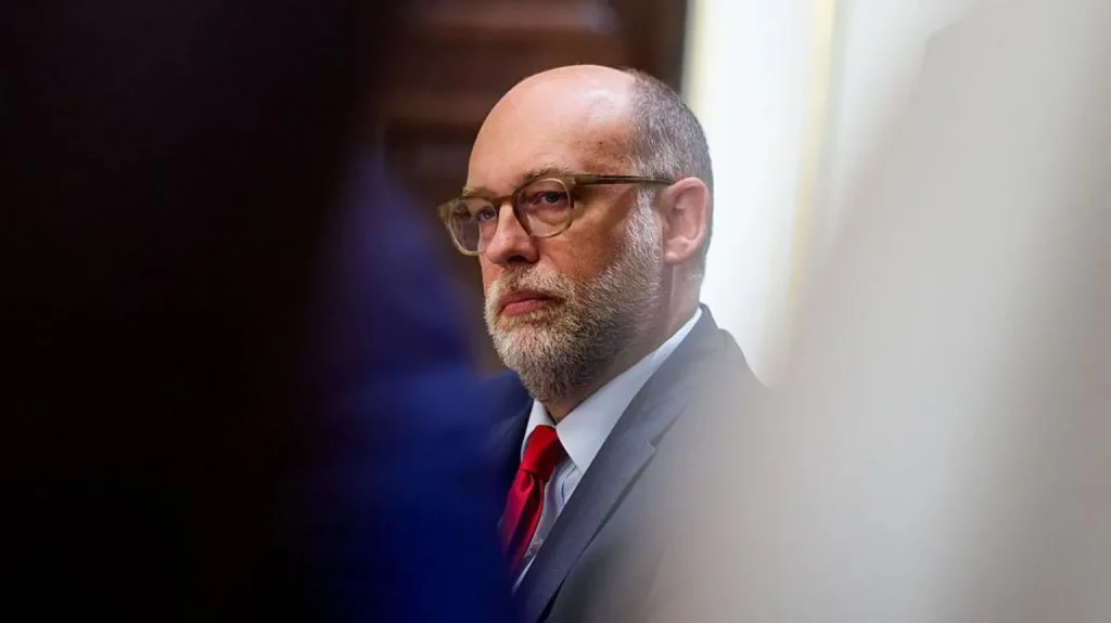 Trump administration begins mass layoffs of Federal employees