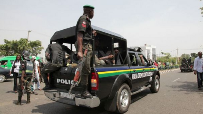 Police officers sneak back to VIP duties despite presidential directive