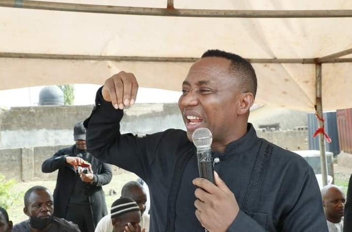 Abuja magistrate court grants Sowore, #FreeNnamdiKanu protesters bail on a 500k bond