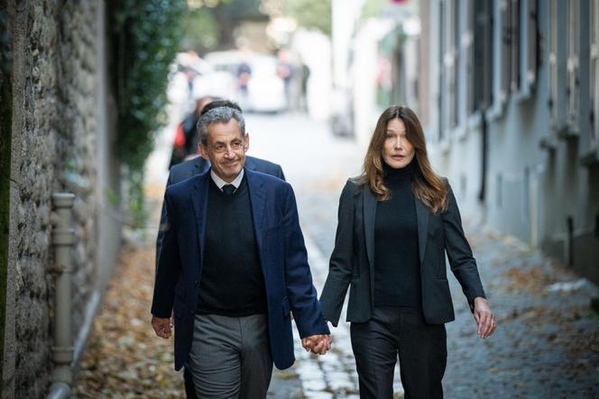 France ex-president Sarkozy leaves home to begin five-year prison sentence in Paris