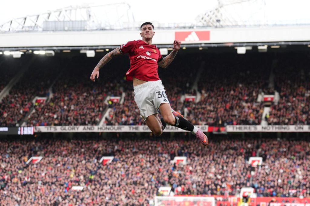 Man Utd defeat Sunderland to relieve pressure on Amorim