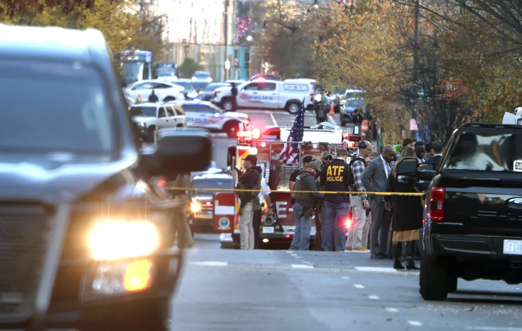 Gunman arrested after shooting two National Guard members near White House
