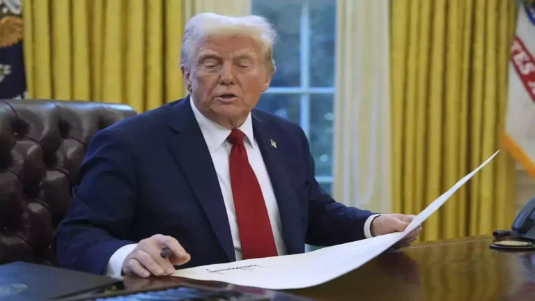 Trump grants pardons to Giuliani, Powell, and others linked to 2020 election overturn plans