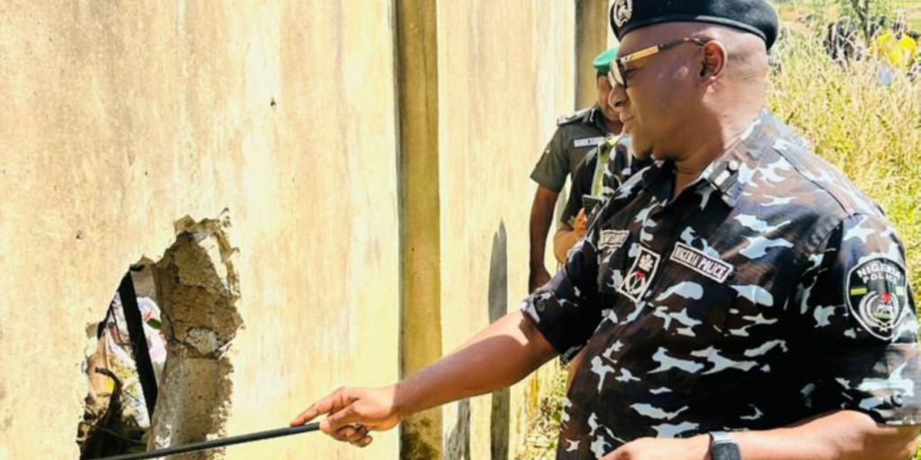 Abuja community attack leaves officer dead, 2 suspects killed